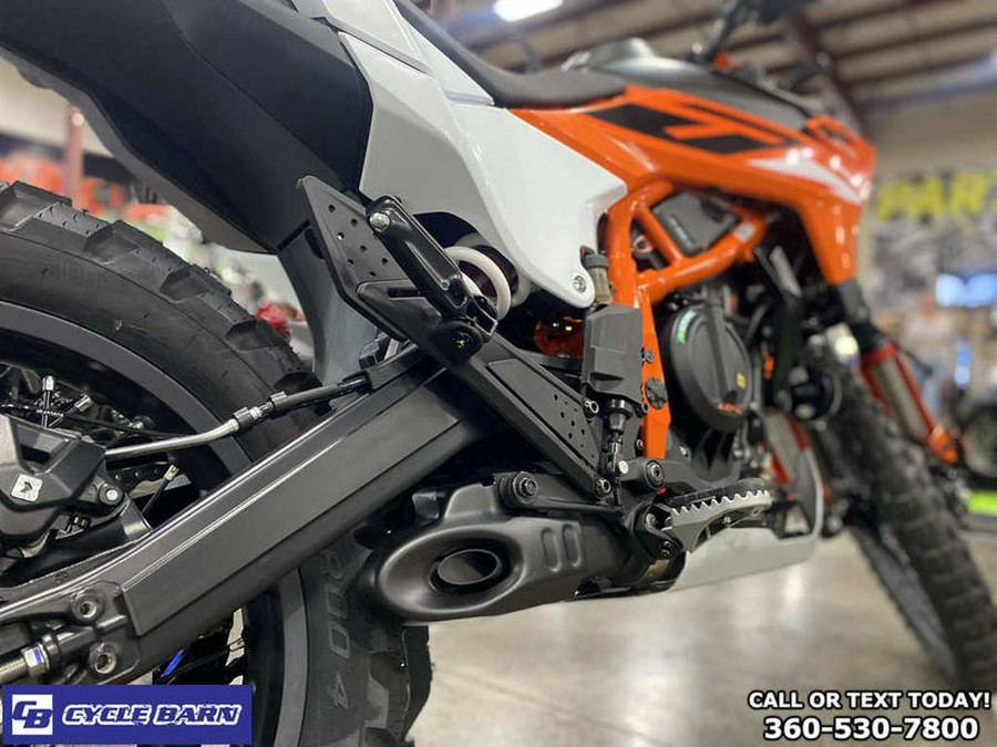 2025 KTM 390 Enduro R