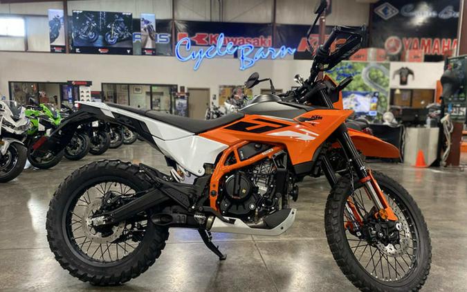 2025 KTM Enduro 390 R