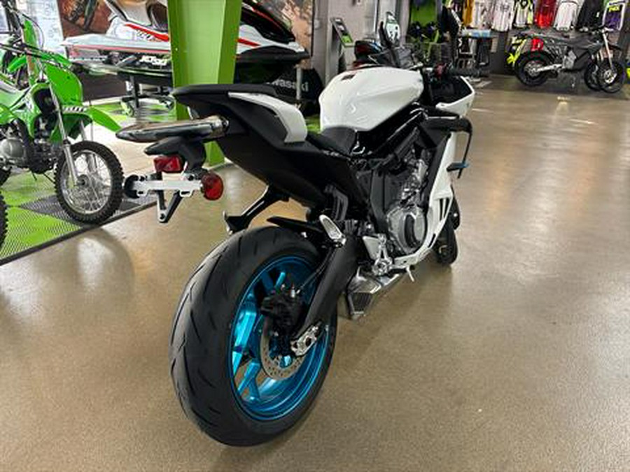 2026 CFMOTO 675SS