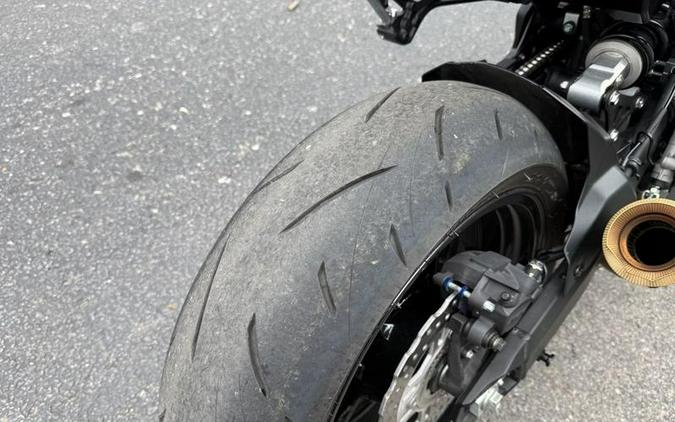 2024 Kawasaki Z900 ABS Metallic Spark Black/Metallic Matte Dark Gray