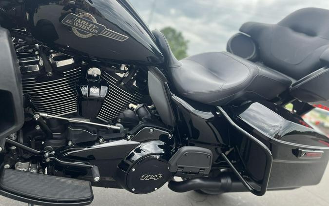 2023 Harley-Davidson® FLHTK Ultra Limited Vivid Black 659632