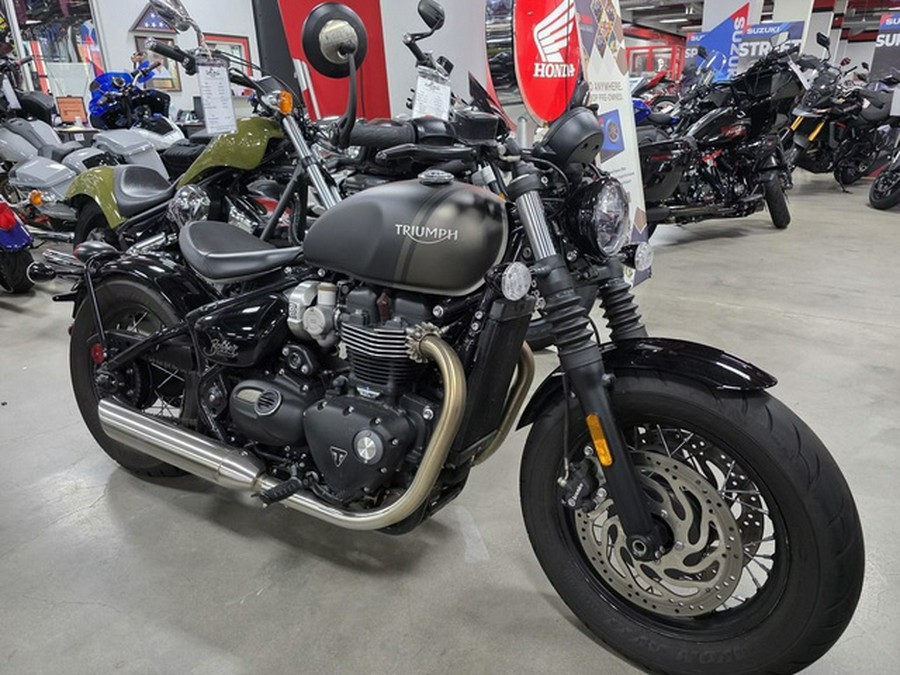 2023 Triumph Bonneville Bobber Matte Storm GreyMatte Ironstone