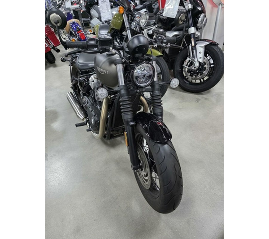 2023 Triumph Bonneville Bobber Matte Storm GreyMatte Ironstone