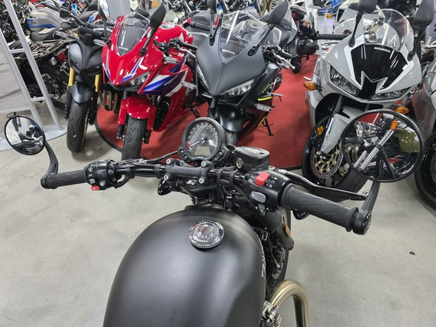 2023 Triumph Bonneville Bobber Matte Storm GreyMatte Ironstone