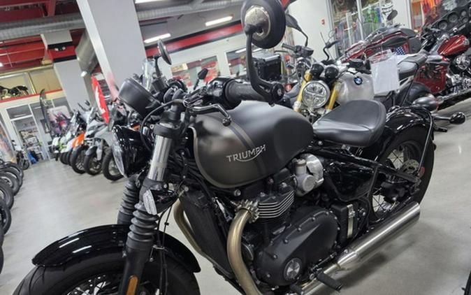 2023 Triumph Bonneville Bobber Matte Storm GreyMatte Ironstone