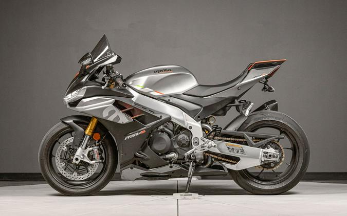 2023 Aprilia RSV4