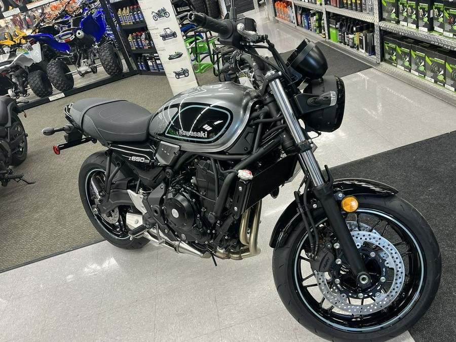 2023 Kawasaki ER650MPFAL-GY2