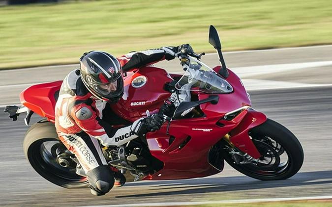 2024 Ducati Supersport 950 Red