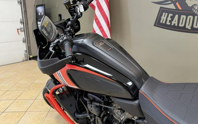 2024 Harley-Davidson® RA1250SE - CVO™ Pan America®