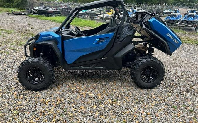 2022 Can-Am® Commander XT 700