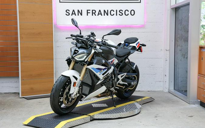 2026 BMW S 1000 R