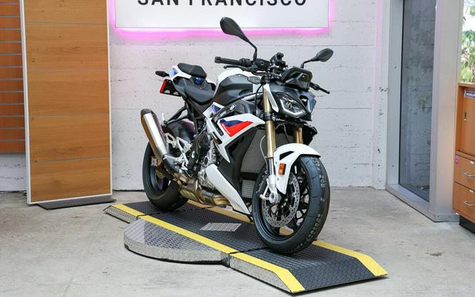 2026 BMW S 1000 R
