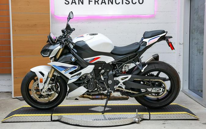 2026 BMW S 1000 R