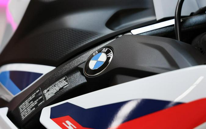 2026 BMW S 1000 R