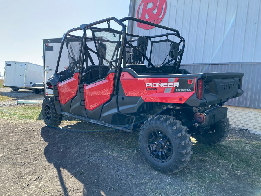 2023 Honda Pioneer 1000-6 Deluxe Crew