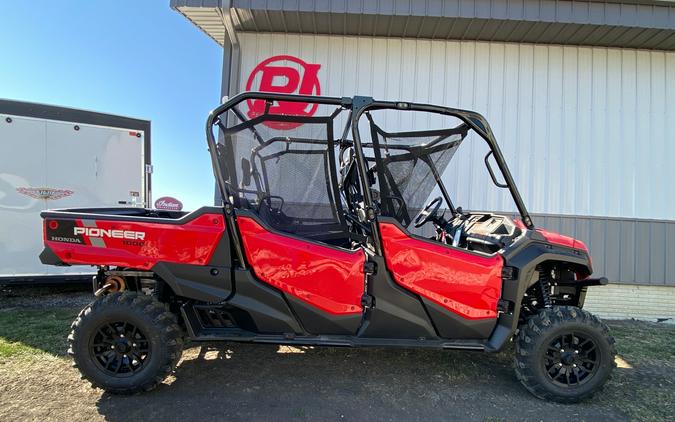 2023 Honda Pioneer 1000-6 Deluxe Crew