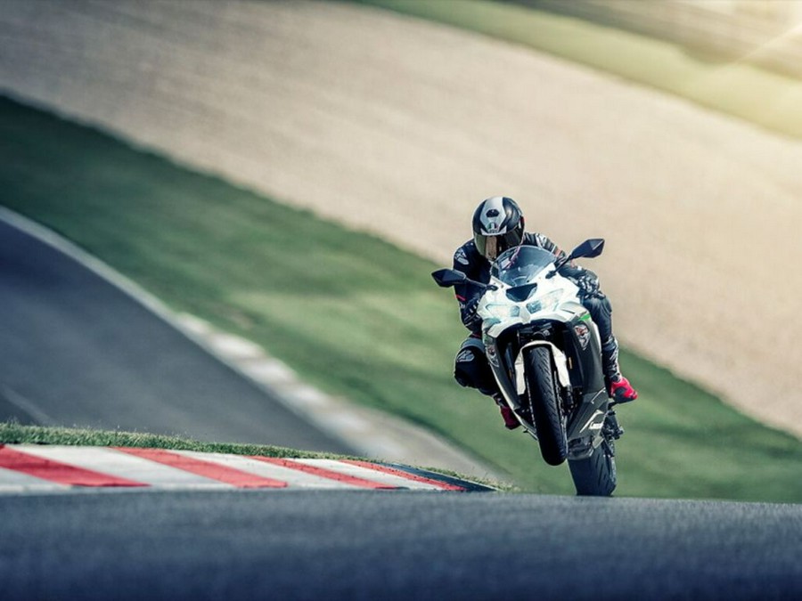 2021 Kawasaki Ninja® ZX™-6R