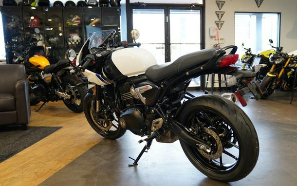 2026 Triumph Thruxton 400