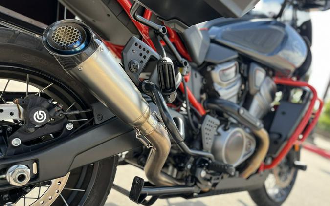 2025 Harley-Davidson® RA1250SE CVO™ Pan America® Carbon Blue 950491