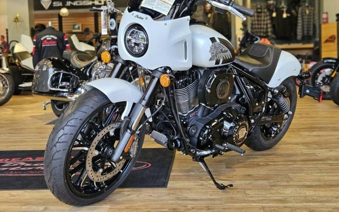 2024 Indian Sport Chief Ghost White Metallic Smoke