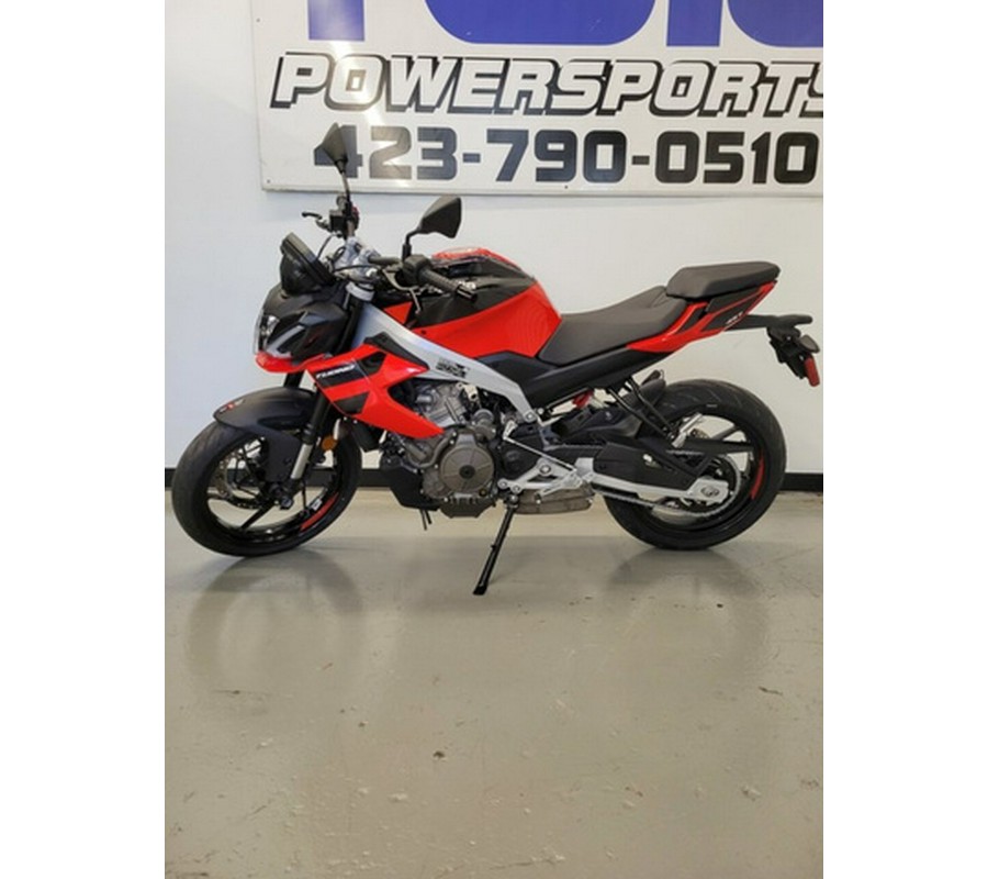 2026 Aprilia Tuono 457