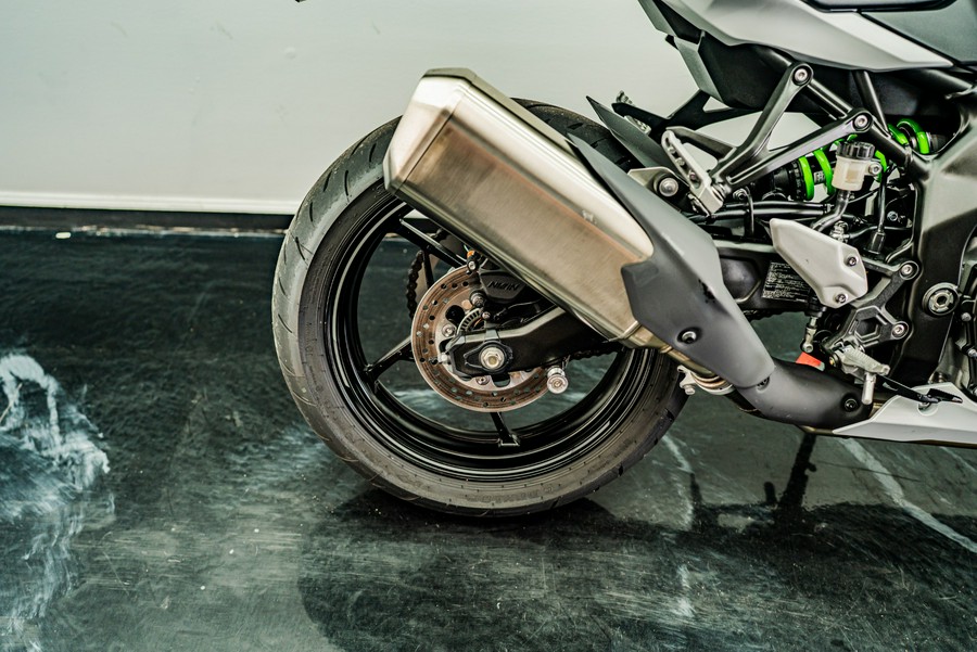2025 Kawasaki Ninja ZX-4RR ABS