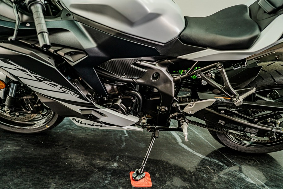 2025 Kawasaki Ninja ZX-4RR ABS