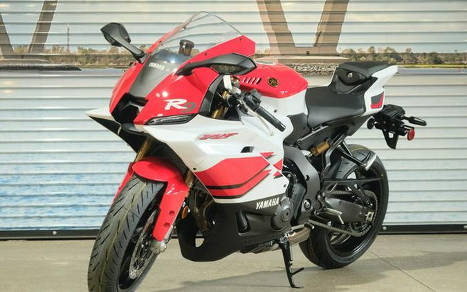 2026 Yamaha YZFR9TW
