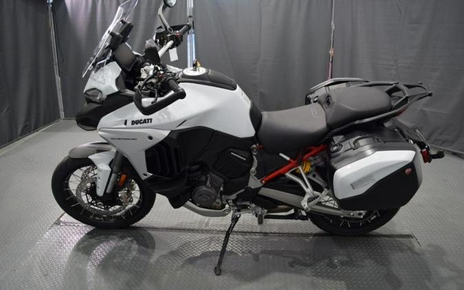 2024 Ducati Multistrada V4 S Travel & Radar Iceberg White V4 S