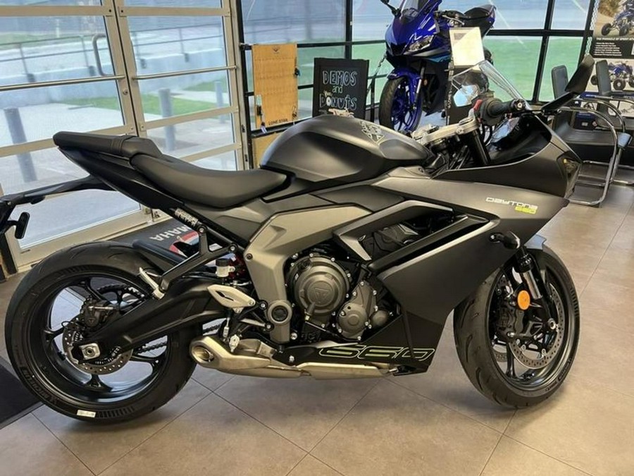 2025 Triumph Daytona 660 Satin Granite/Satin Black