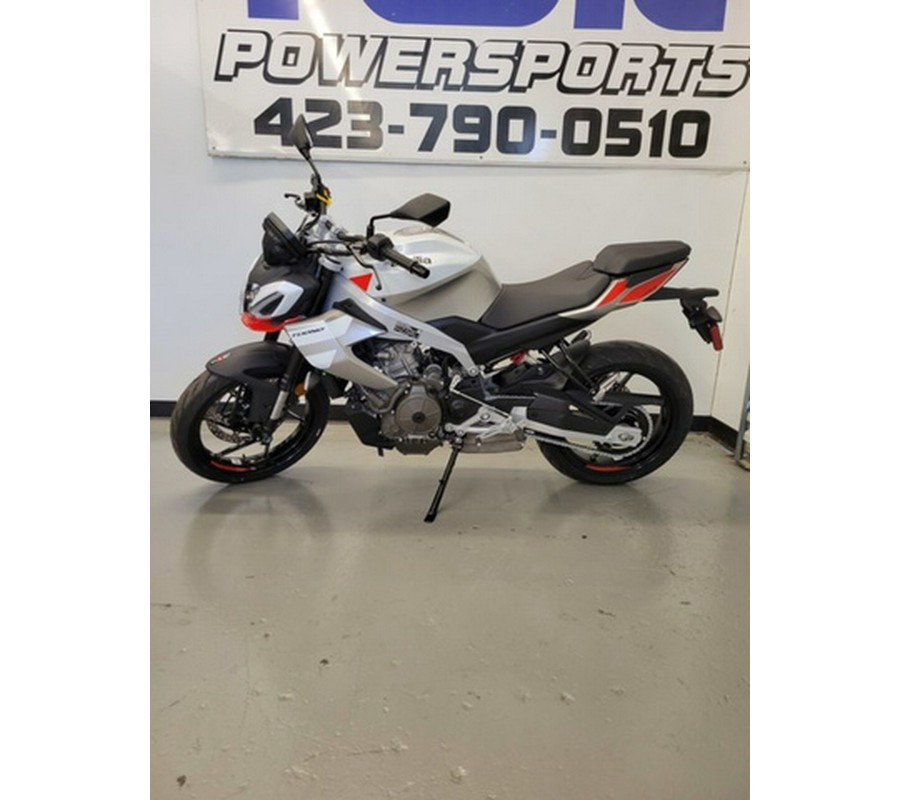 2026 Aprilia Tuono 457