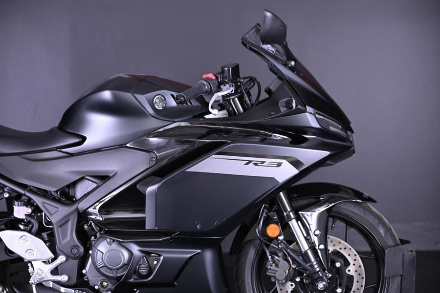 2025 Yamaha YZF-R3