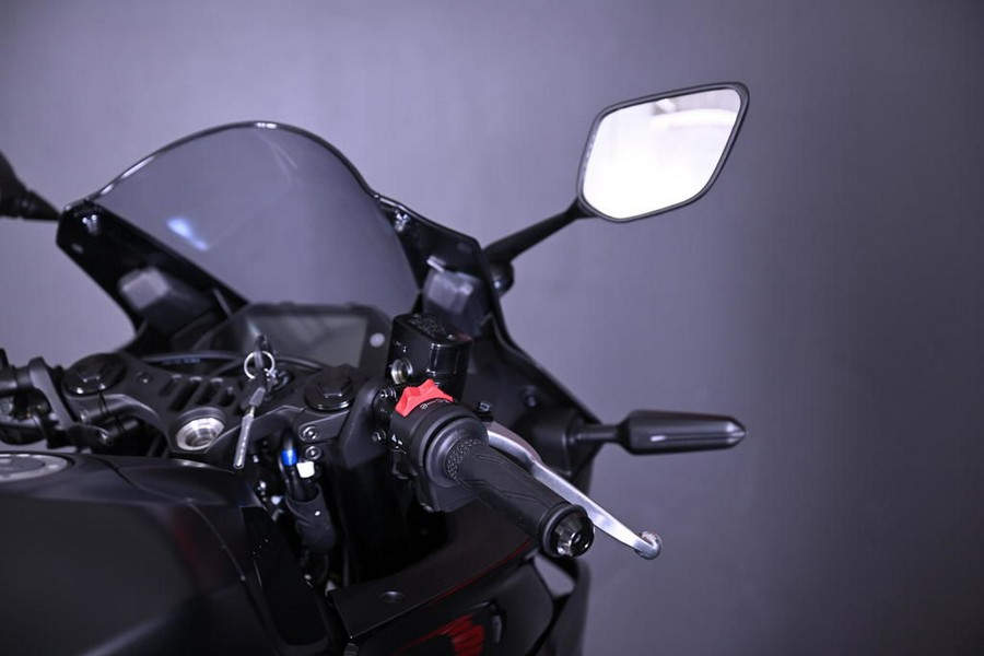 2025 Yamaha YZF-R3