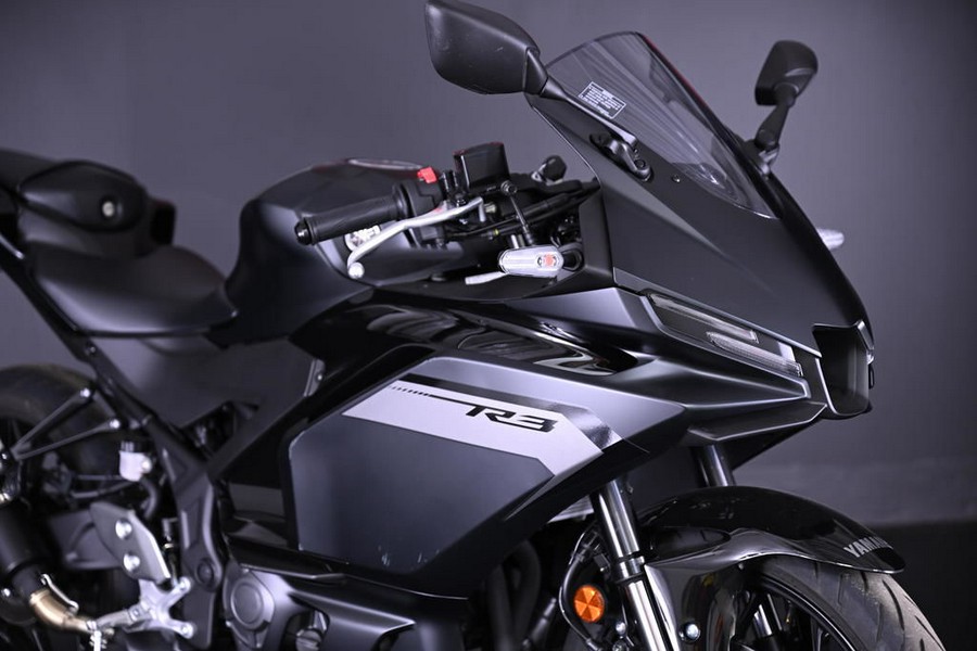 2025 Yamaha YZF-R3