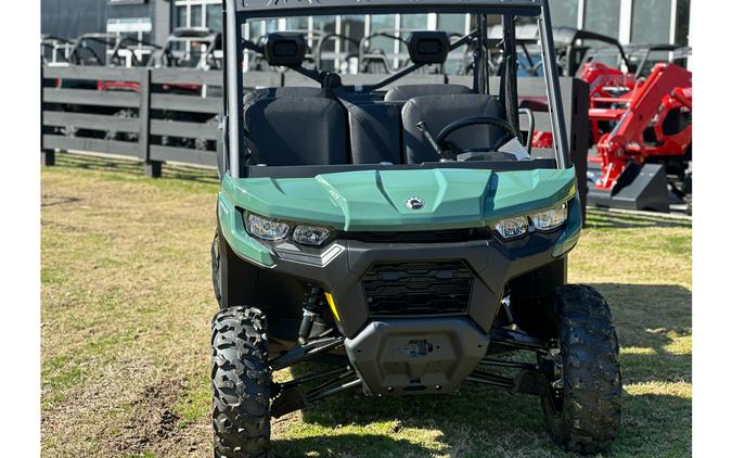 2025 Can-Am Defender MAX DPS HD7