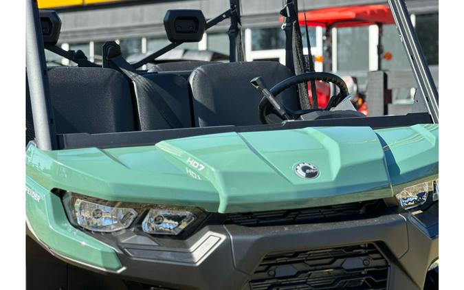 2025 Can-Am Defender MAX DPS HD7