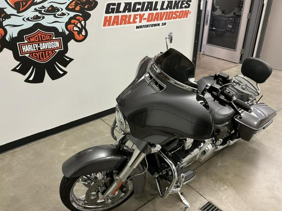 2014 Harley-Davidson® FLHXS - Street Glide® Special