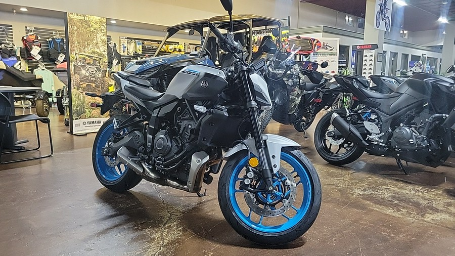 2025 Yamaha MT 07 CA