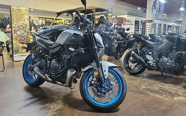 2025 Yamaha MT 07 CA