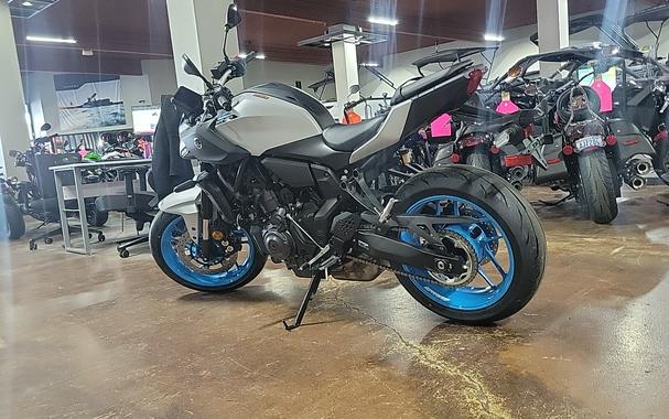 2025 Yamaha MT 07 CA