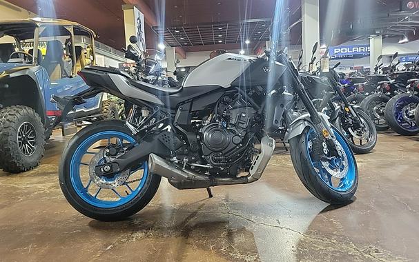 2025 Yamaha MT 07 CA