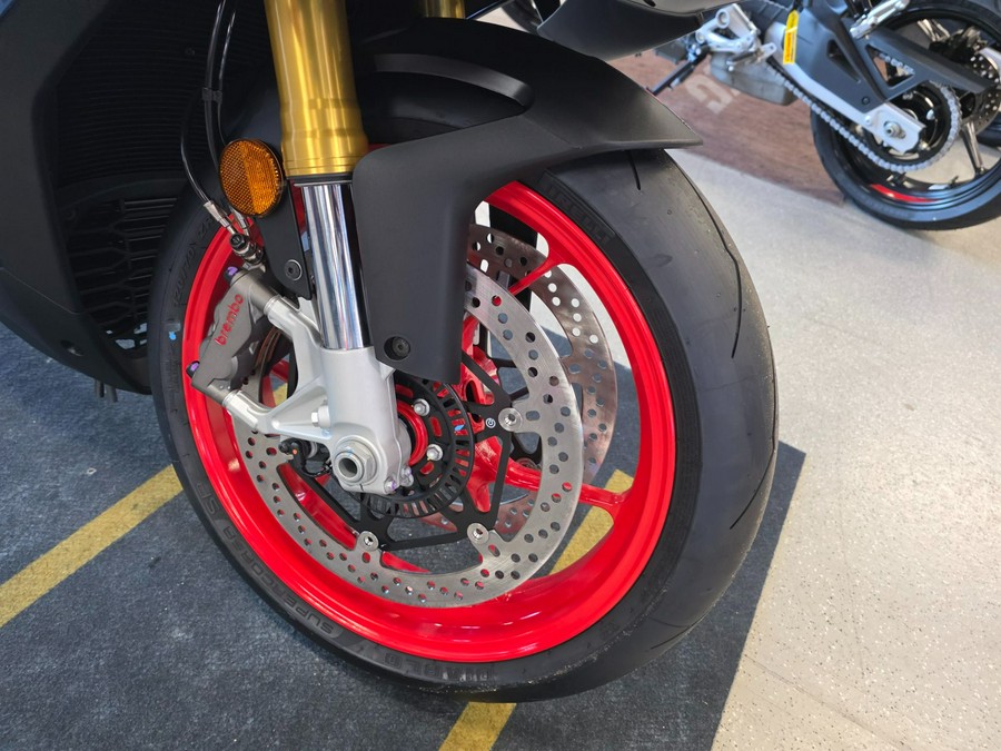 2026 Aprilia RSV4 1100