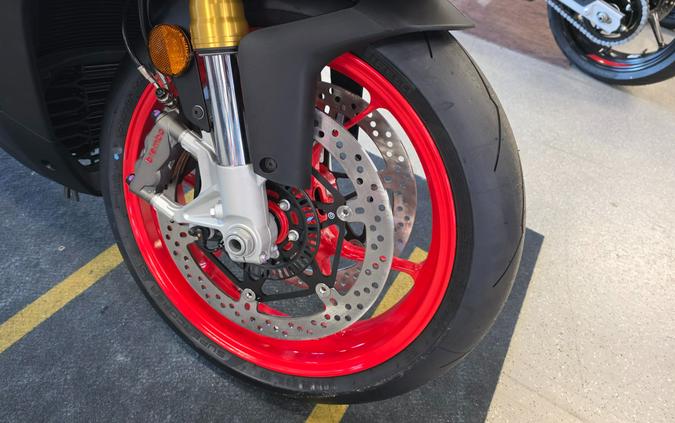 2026 Aprilia RSV4 1100