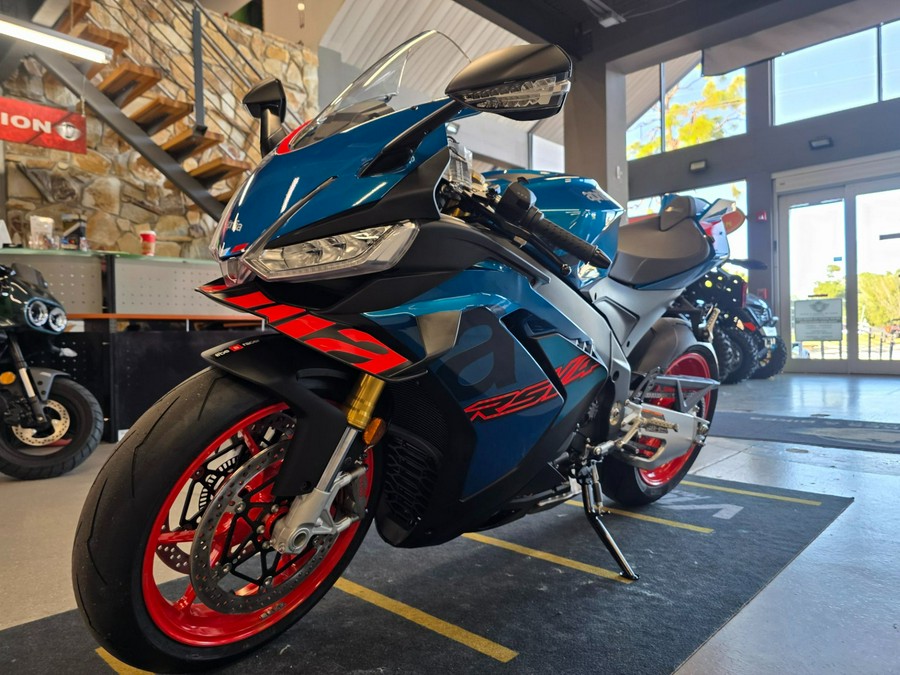 2026 Aprilia RSV4 1100