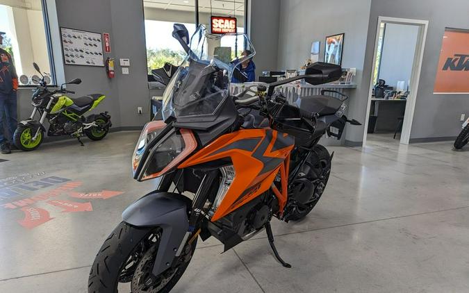 2024 KTM 1290 Super Duke GT