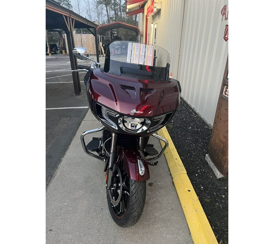 2023 Indian Motorcycle® Challenger® Limited Maroon Metallic