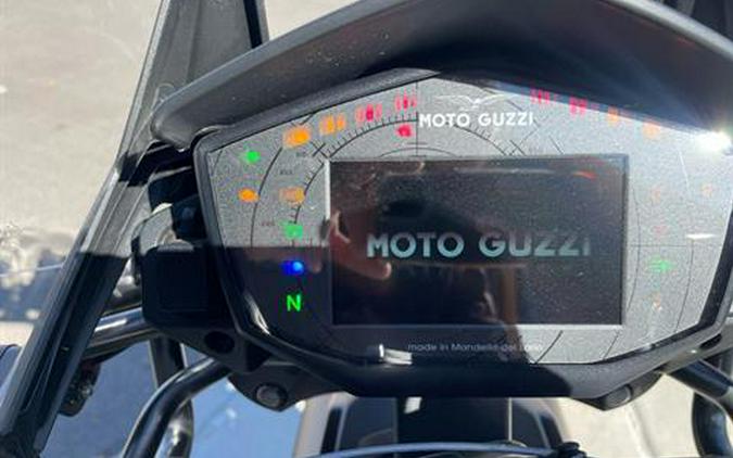 2023 Moto Guzzi V85 TT Travel