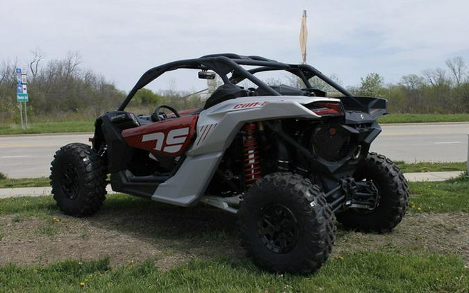 2024 Can-Am Maverick X3 DS Turbo RR Fiery Red & Hyper Silver