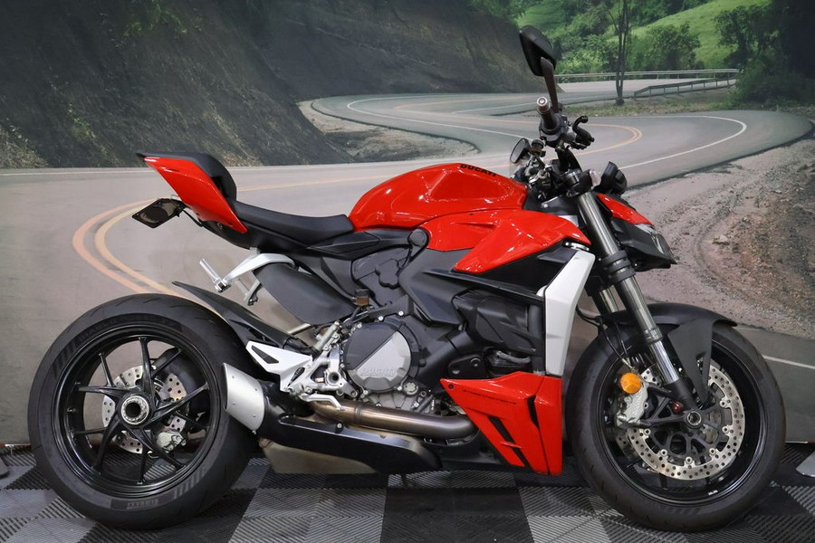 2022 Ducati Streetfighter V2 Ducati Red