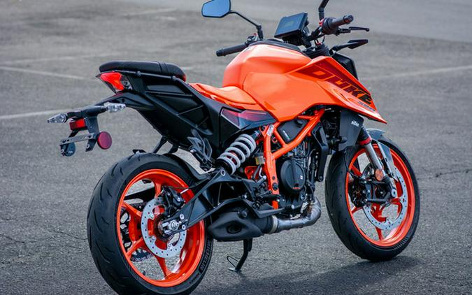 2024 KTM Duke 390